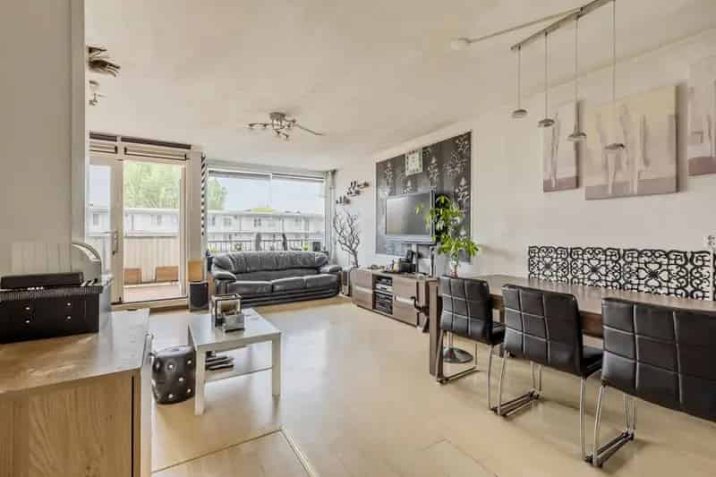 Ruim 4 Kamer Appartement Amsterdam Nieuw West Nabij Osdorpplein