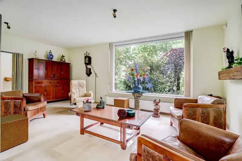 Levensloopbestendige Bungalow te Putte: 2 slaapkamers, Royale Tuin & Garage