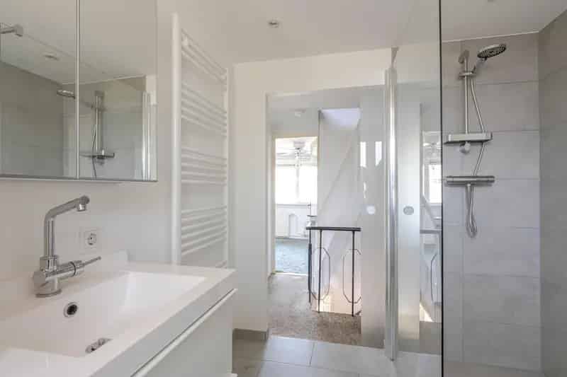 Jaren 30 Hoekwoning Oud IJsselmonde Ruime Berging Moderne Badkamer