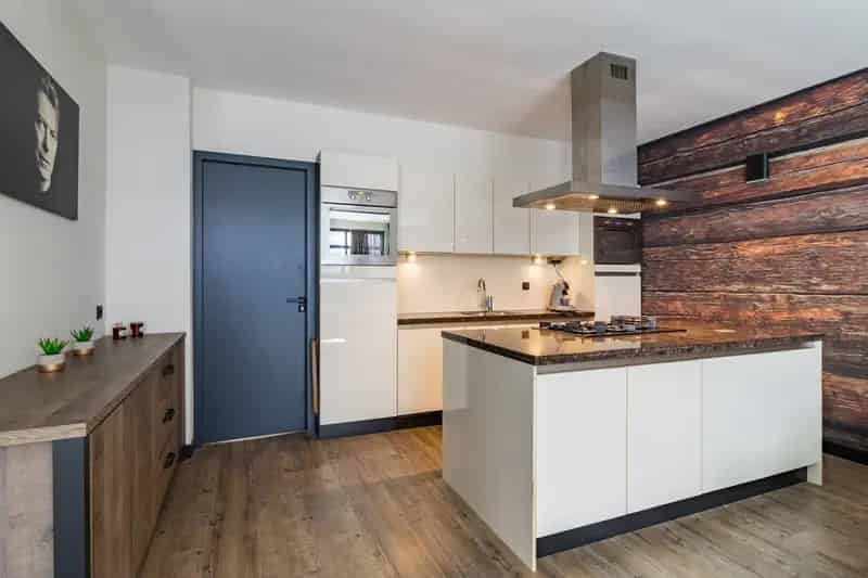 Appartement te koop Maassluis: gelijkvloers wonen met achterhuis en dakterras