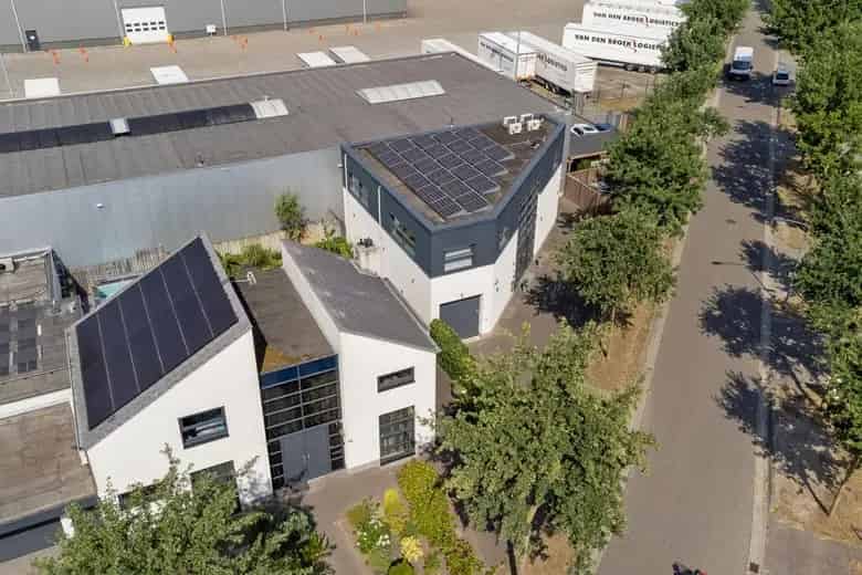 207m2 Bedrijfsruimte te Koop Helmond Moderne Bedrijfswoning