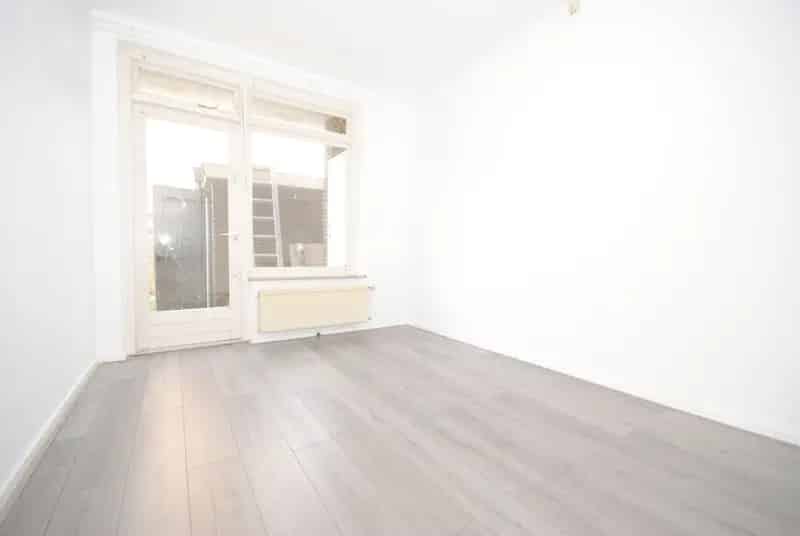 4-kamer appartement Den Haag: gerenoveerd, tuin, 80m2
