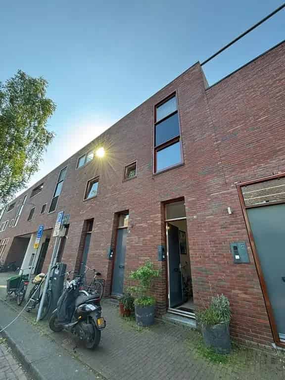 Huis Seinwachterstraat Amsterdam: Stijlvol Wonen aan het Water