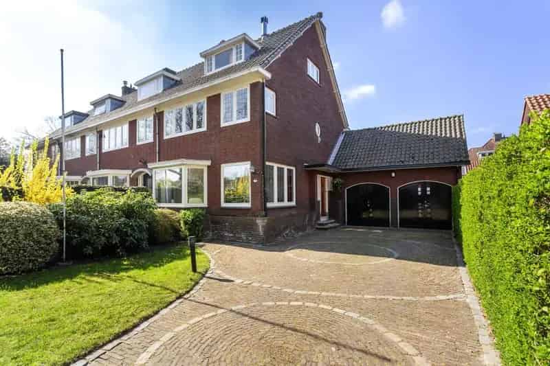 Herenhuis Hillegersberg 2 Garages Ruime Tuin 4 slaapkamers