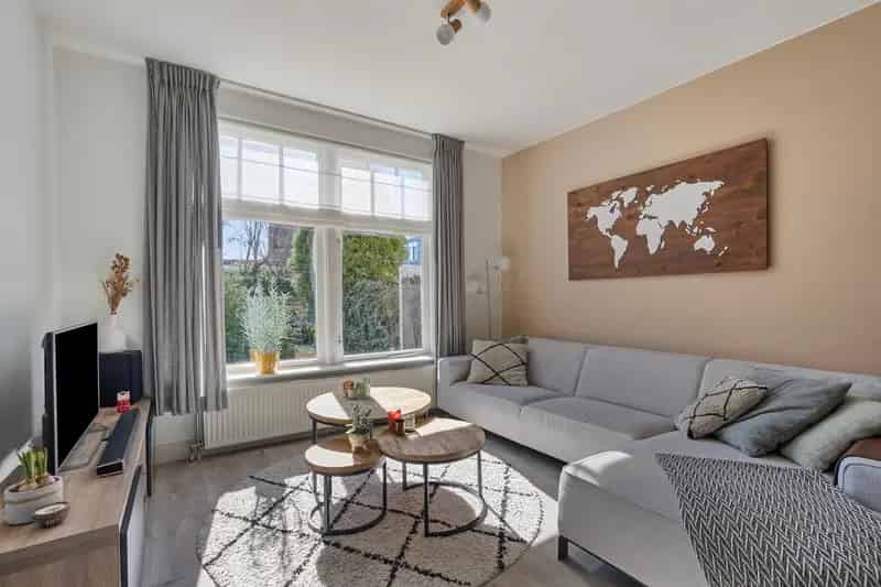 Huis te koop Krommenie: Instapklaar, zonnige tuin, 2 slaapkamers