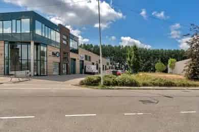 216 m2 bedrijfsruimte te koop in Rotterdam