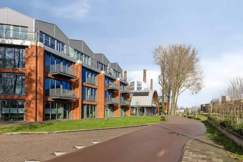 Appartement Utrecht Merwedekanaal: 2 slaapkamers, moderne keuken