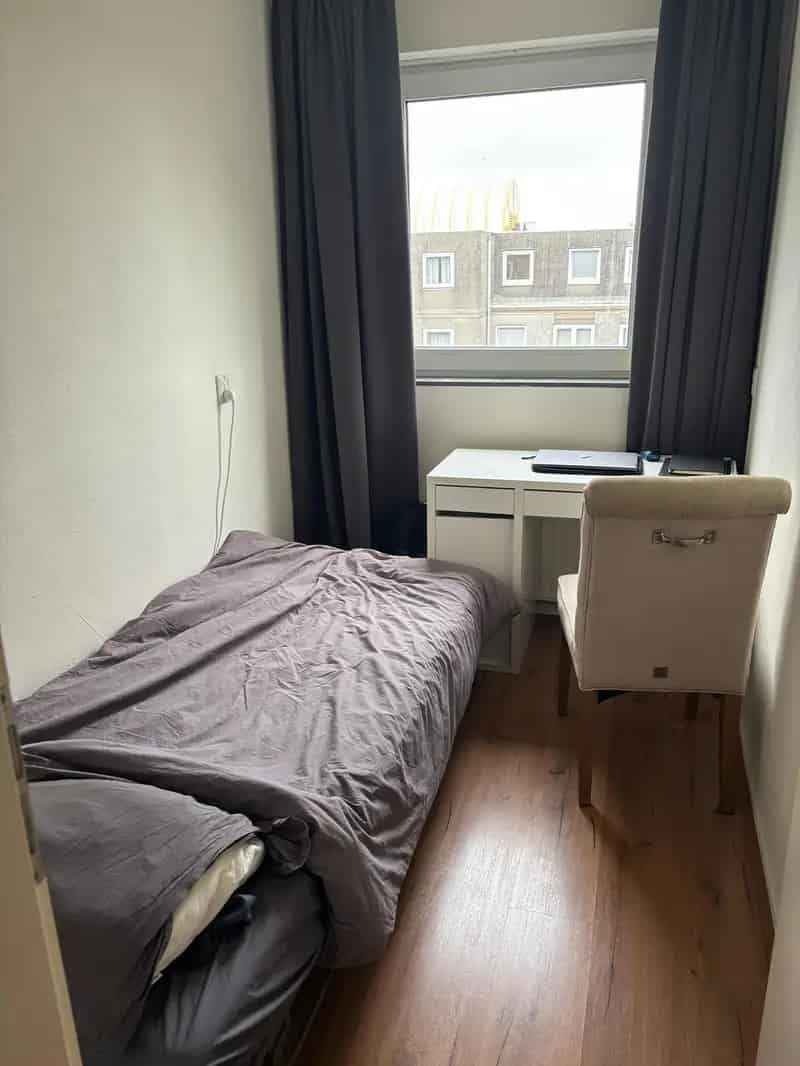 Kamer in twee-persoons appartement Tanthof, Delft