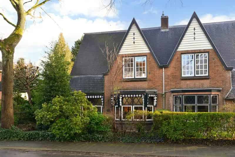 Karakteristieke Villa Hilversum 1920  Goed Geisoleerd