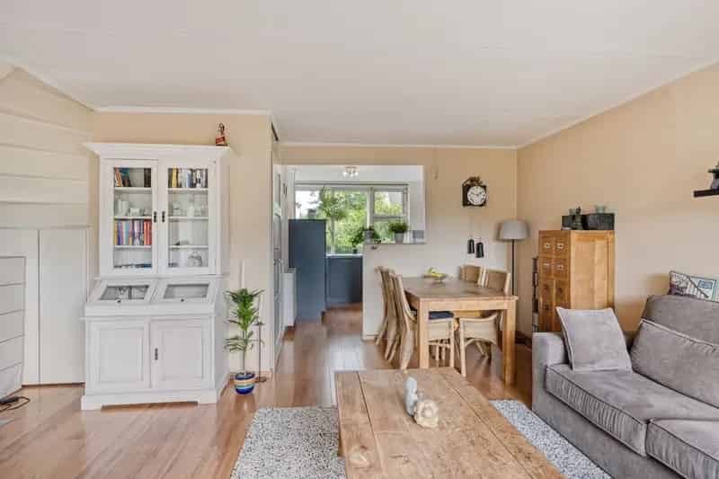 Huis te koop Duiven: Instapklare gezinswoning met 4 slaapkamers en tuin