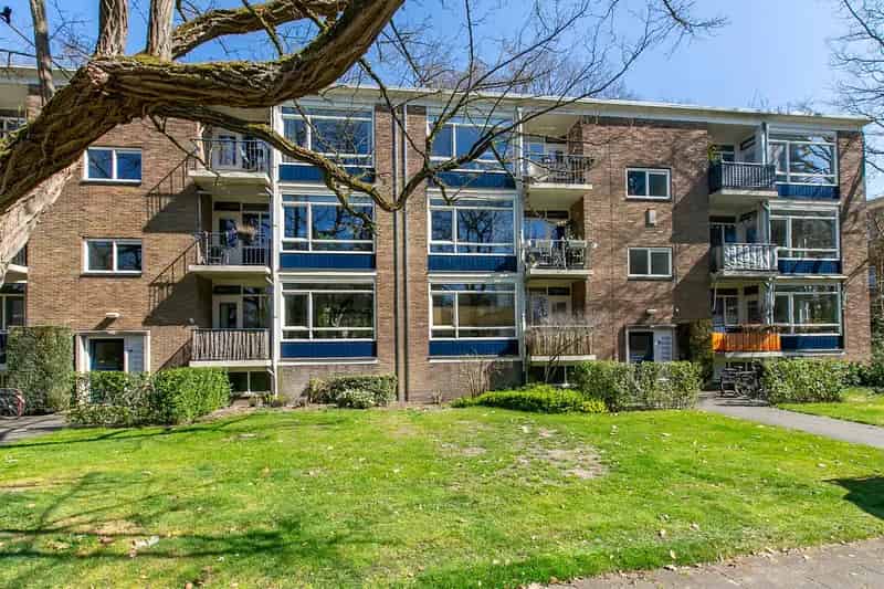 Appartement te koop Apeldoorn 3 kamers 2 balkons