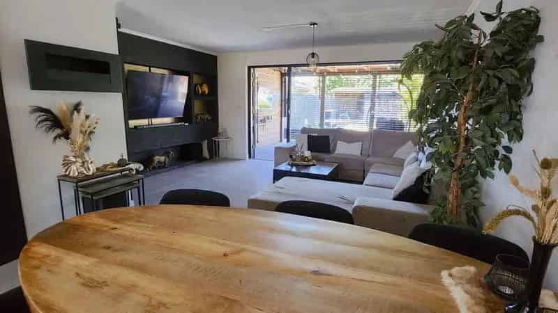 Huis te koop Spaarnwoudelaan Tilburg 4 slaapkamers moderne keuken