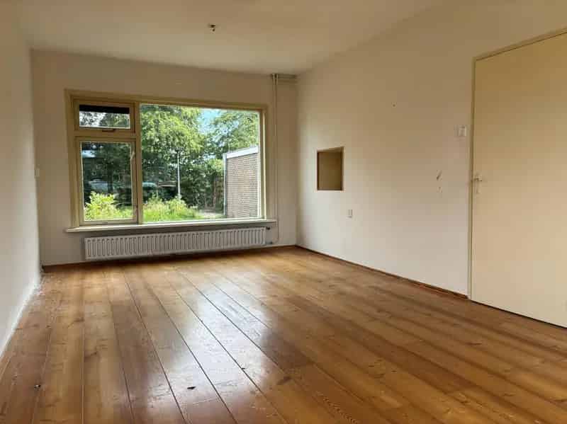 Eengezinswoning Burgerbrug 4 slaapkamers diepe tuin
