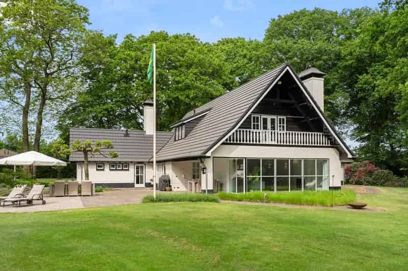 Luxe Villa Lunterse Bosweg - Ruimte, Rust en Natuur