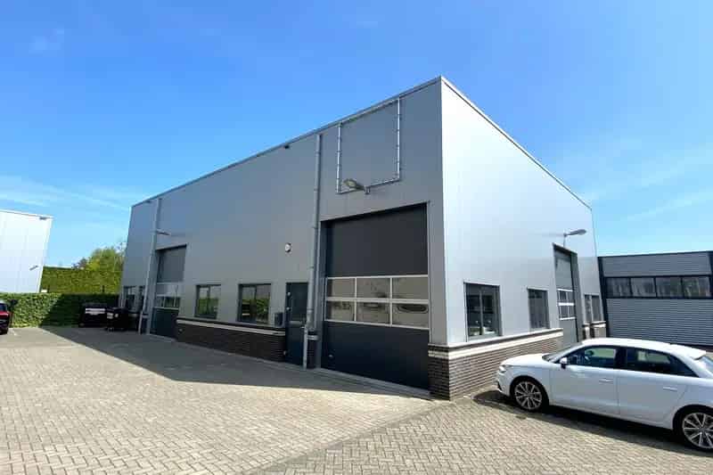 Bedrijfshal Hedel | Zoek bedrijfshallen te huur: Baronieweg 12-d 5321 JW Hedel 