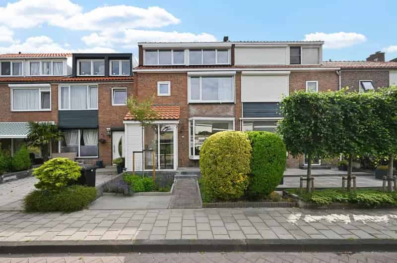 Huis te koop: Henriëtte Roland Holststraat 19 3141 BK Maassluis | Funda