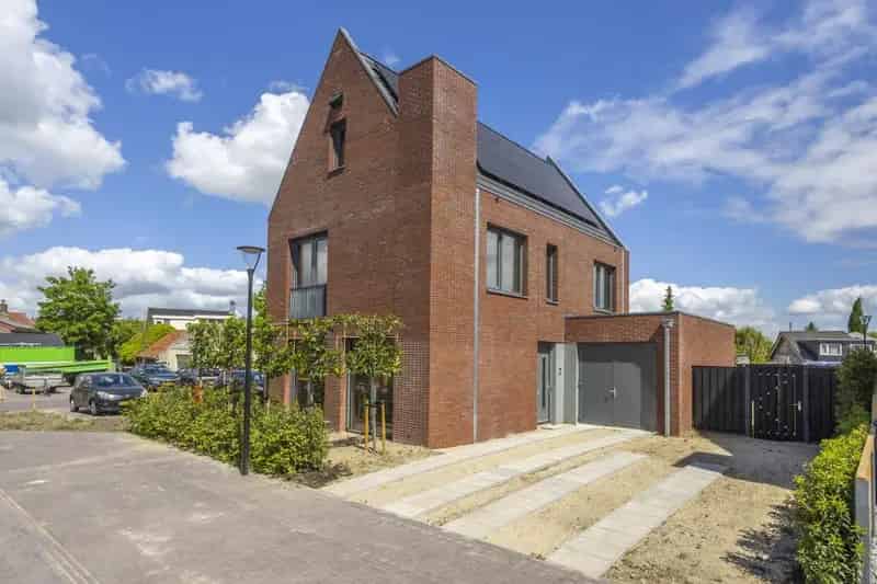 Huis Te Koop , 2, Smeltoven, Hardinxveld-Giessendam, Zuid-Holland