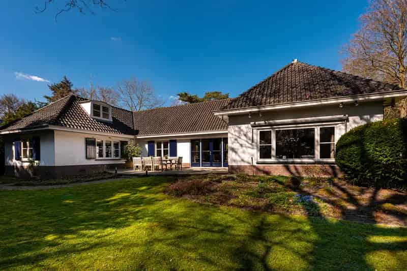 Huis te koop Driebergen 5 slaapkamers grote tuin
