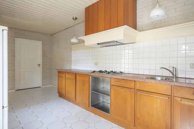 Tweekapper Munstergeleen starterswoning tuin aanbouw