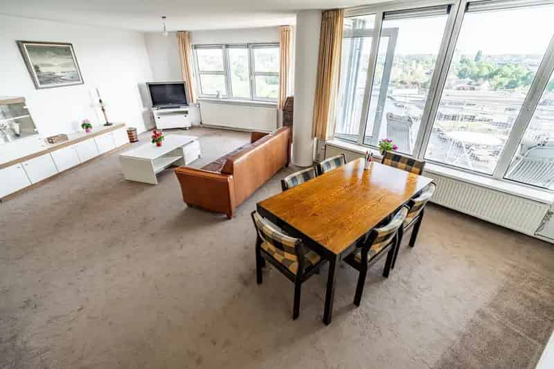 Ruim appartement Leiden 100m2 2 slaapkamers Zonnig balkon