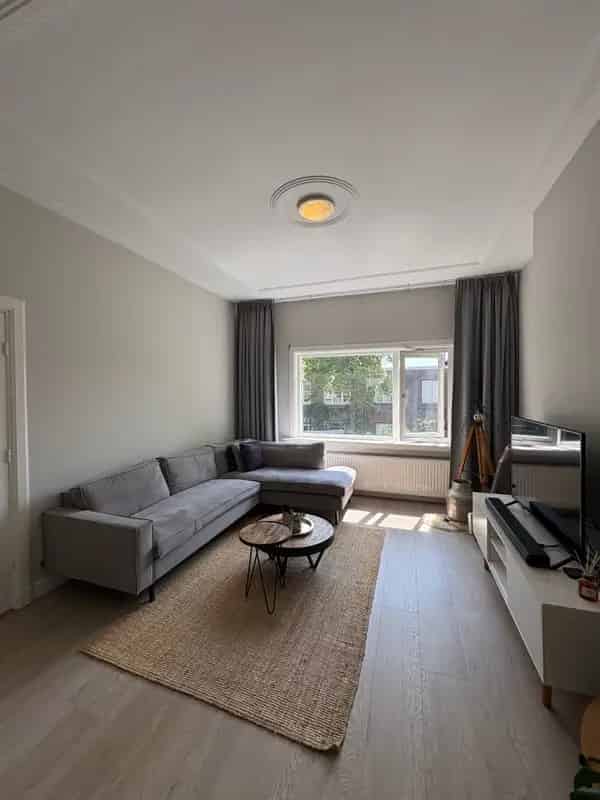 Te Huur: Ruim Gemeubileerd Appartement Eindhoven Jan Luikenstraat