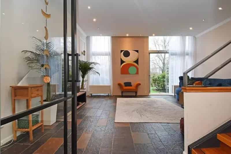 Ruime Tussenwoning Rijswijk De Strijp Garage Tuin A+