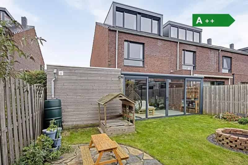 Hoekwoning 5 slaapkamers Leidschenveen