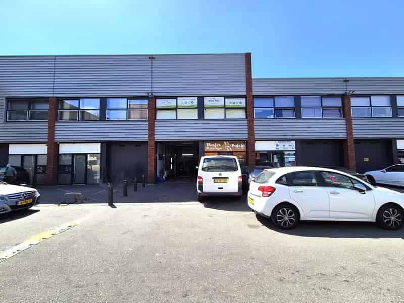 Bedrijfshal Den Haag te Huur Koop 176m2 Drielaags Kantoor Opslag