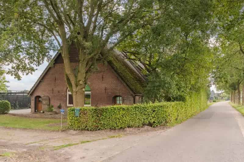 Woonboerderij 362m2 met 2 Kavels 21807m2 Nabij Nijmegen Arnhem