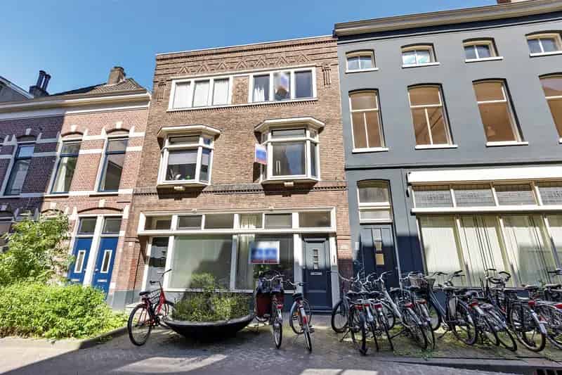 Arnhem Stadswoning Art Deco Stijl 3 Badkamers