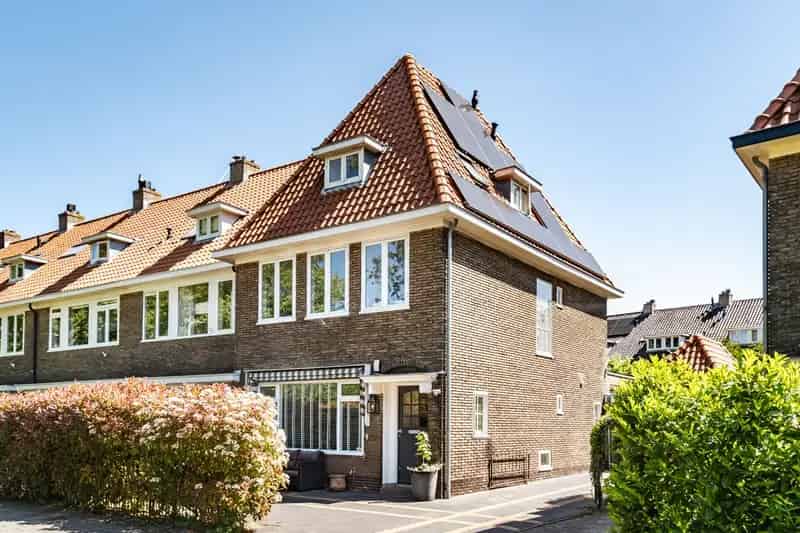 Huis te koop Heemstede 5 slaapkamers 2 badkamers 170m²