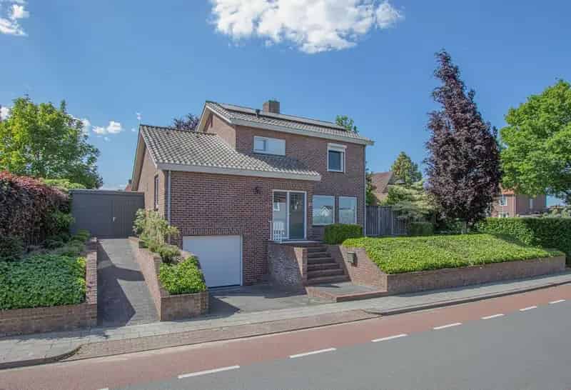 5 Slaapkamers 2 Badkamers Vrijstaande woning Haelen