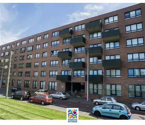 Seniorenwoning Tarwewijk: Top-etage met Uitzicht