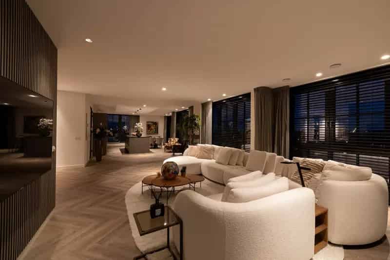 Luxe Penthouse 226m2 Hoofddorp 2 Dakterrassen NOM