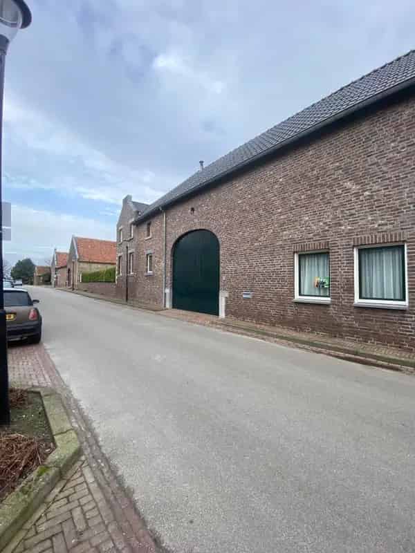 Charmante Carré Boerderij te Scheulder