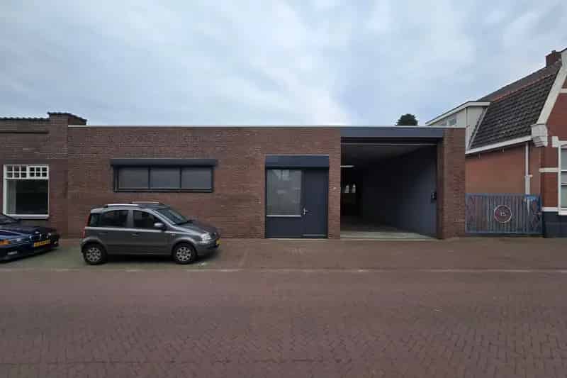 Bedrijfshal Enschede 1050m² te huur