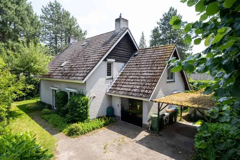 Vrijstaande Villa Breda Zuid 193m2 Garage Tuin Modernisering