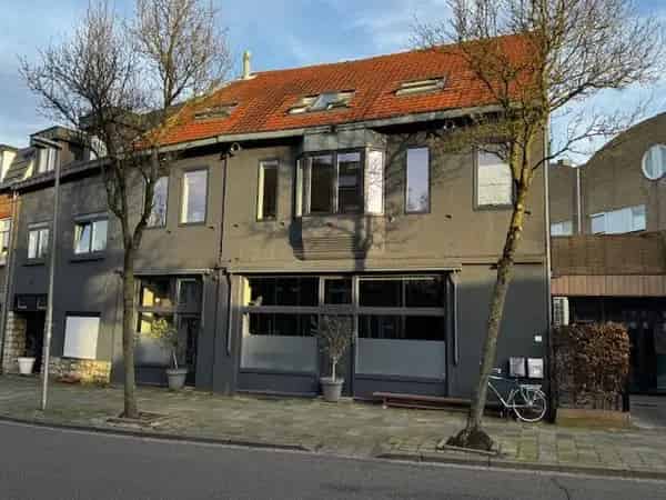 Ruime Bovenwoning 4 slaapkamers Welten 160m2 Dakterras Parkeerplaats