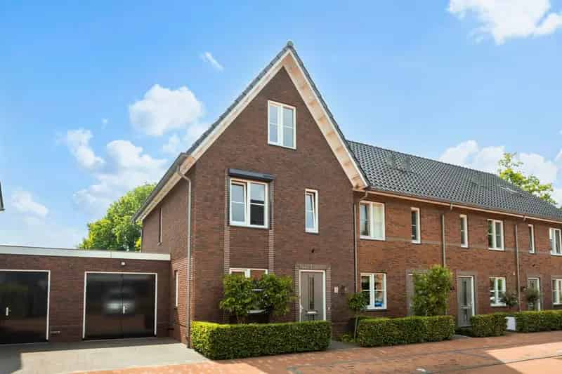 Huis te koop: De Leuremaat 8 6733 ET Wekerom 