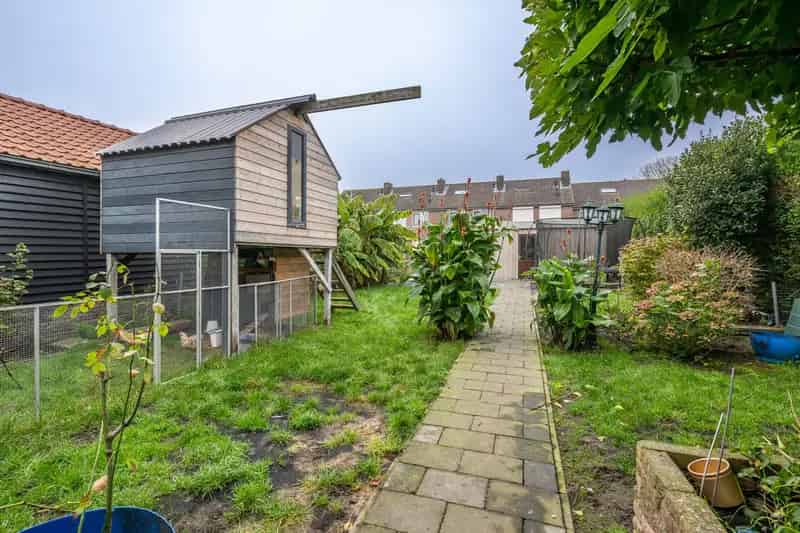 Vrijstaande woning Melissant 3 slaapkamers grote tuin schuur