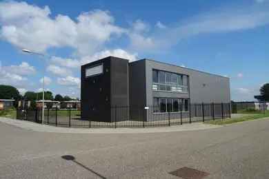 Bedrijfsruimte te huur Herten 340m2