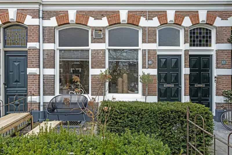 Te Koop: Charmante woning 1897 diepe tuin en berging