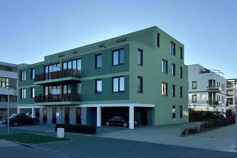 4 Kamer Appartement Almere 83m2 te Huur