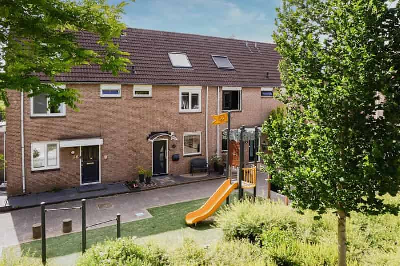 Eengezinswoning Schollevaar 3 slaapkamers tuin zuidoosten energielabel A