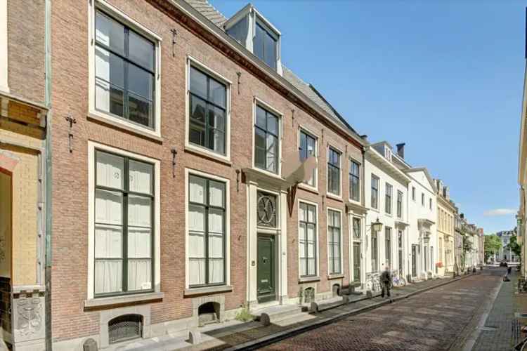 Kantoor Utrecht | Zoek kantoren te huur: Herenstraat 28 3512 KD Utrecht [funda in business]