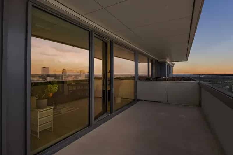 Luxe Appartement CoolTower Rotterdam Ruim Balkon Uitzicht A+++