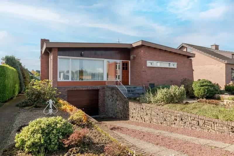 Goed onderhouden bungalow met ruim perceel en veel potentie