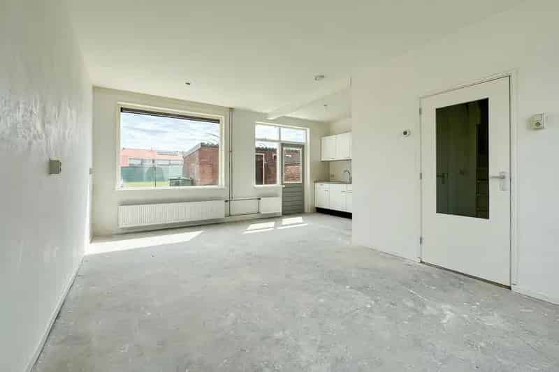 Half Vrijstaande woning Sluiskil starters 3 slaapkamers tuin