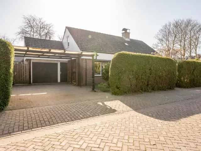 Ruime Semi-bungalow te Lelystad 3 slaapkamers 2 badkamers