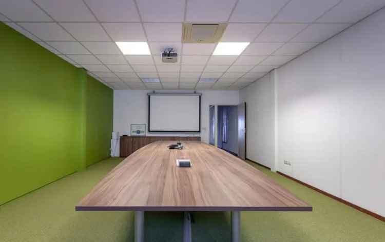 Bedrijfsruimte huren Nuenen 260m² Kantoorruimte Parkeerplaatsen